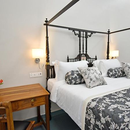 Le Colonial Suites Пондичерри Экстерьер фото