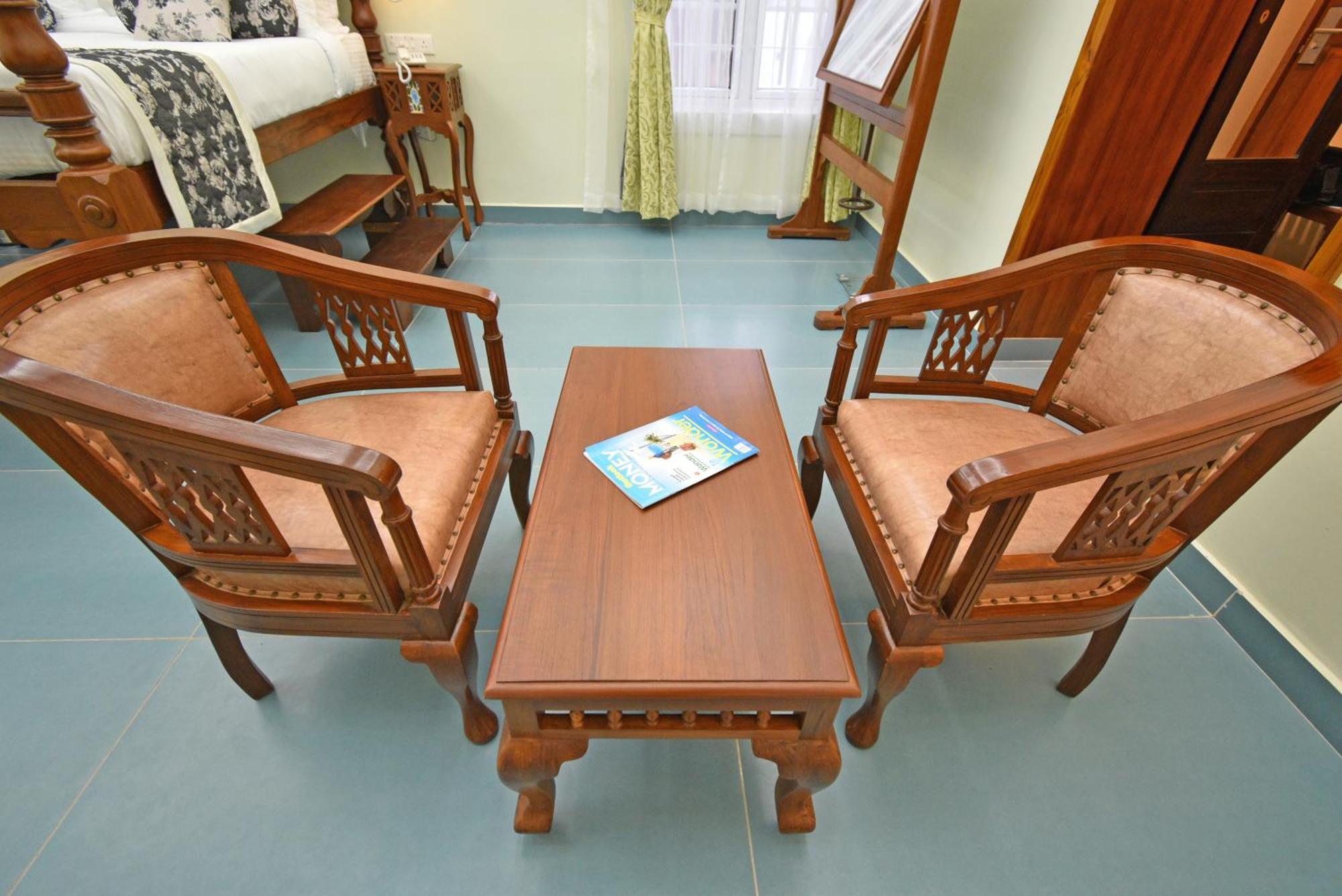 Le Colonial Suites Пондичерри Экстерьер фото