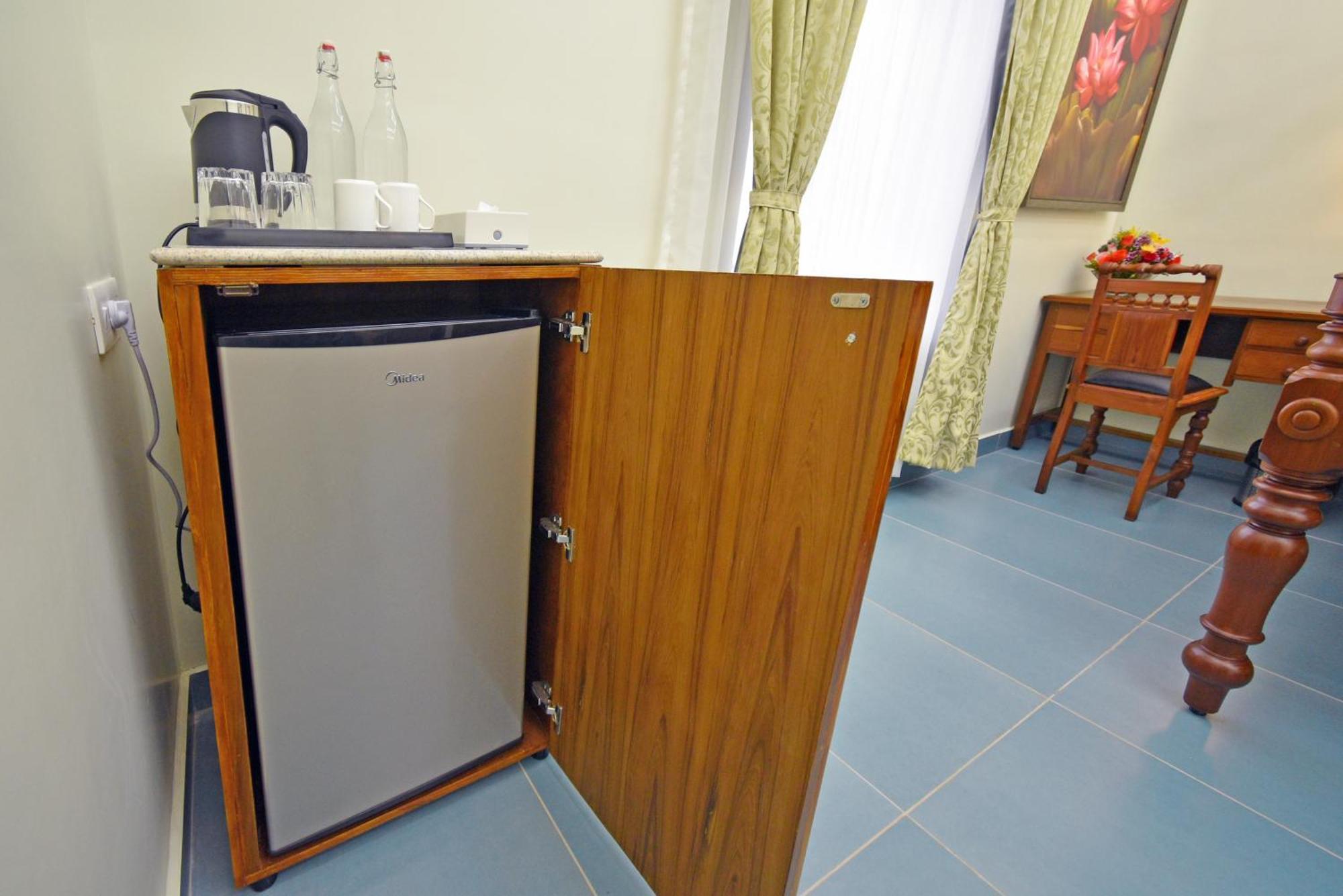 Le Colonial Suites Пондичерри Экстерьер фото